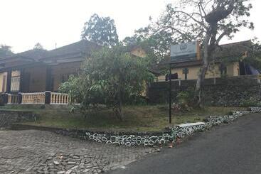 膳宿费 Nguntara Gati