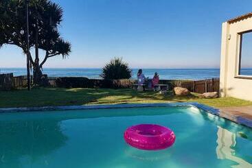 Southern Comfort   On The Pool