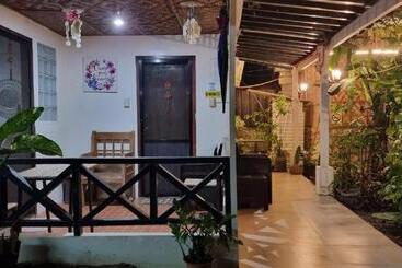 هاستل Mannah Garden Staycation Place