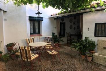 تختخواب و صبحانه Casa San Roque