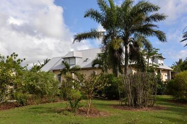 تختخواب و صبحانه Domaine Des Oiseaux Réunion