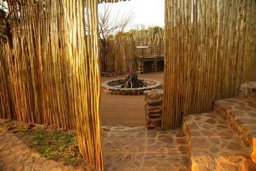 تختخواب و صبحانه Tidimalo Lodge