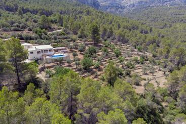 تختخواب و صبحانه Villa Foia Vella   Adults Only