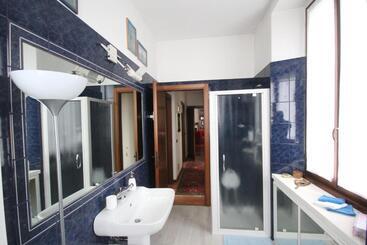 پانسیون Zizzihome Bed And Breakfast