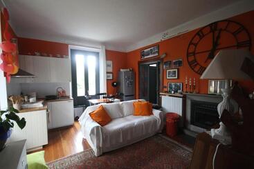 پانسیون Zizzihome Bed And Breakfast