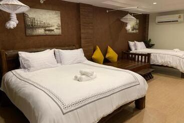 استراحتگاه Namtok Sarika Resotel
