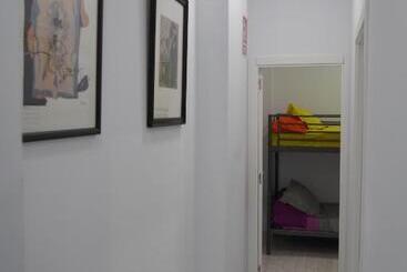 هاستل Coworking Studio