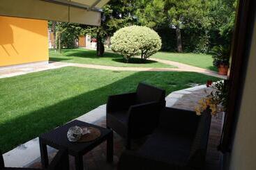 پانسیون La Brigata Apartments Suite Room