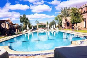 استراحتگاه Villa Thaifa