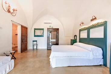 تختخواب و صبحانه Casina Solatia