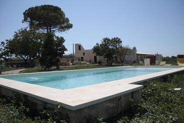 تختخواب و صبحانه Casina Solatia