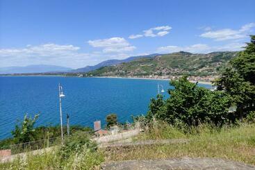 تختخواب و صبحانه Kirillos In Cilento