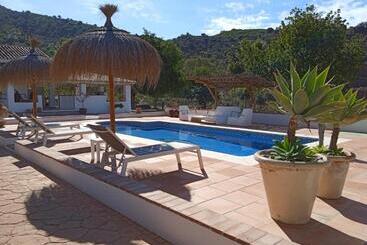 Finca Las Hierbas B&b