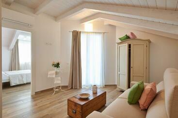 هتل Agriturismo Casastella