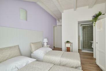 هتل Agriturismo Casastella