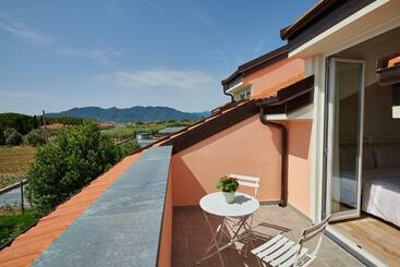 هتل Agriturismo Casastella
