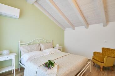 هتل Agriturismo Casastella