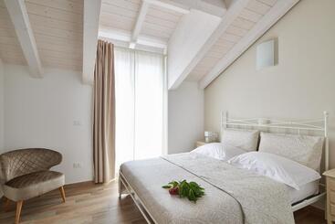 هتل Agriturismo Casastella