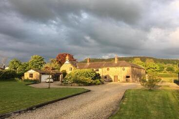 هتل The Hayloft Cheshire
