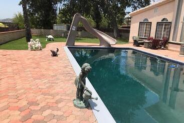 پانسیون Paradise Luxury Experience