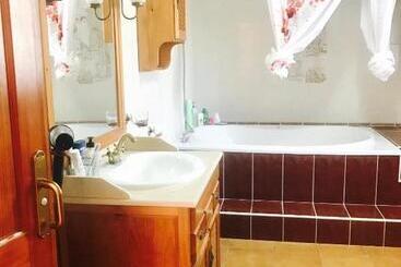 پانسیون Wifi Tenerife Sur Guest House