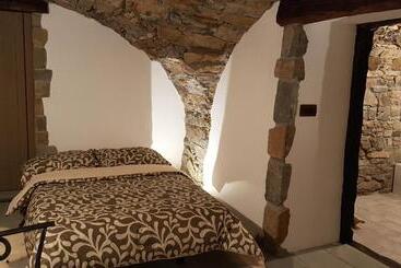 پانسیون Wine Cellar Room