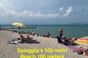 Villa Lori Apartments Garden And Beach