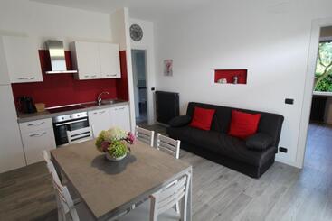 Villa Lori Apartments Garden And Beach