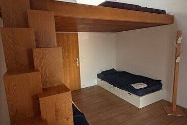 旅馆 Young Backpackers Homestay