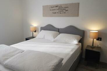 تختخواب و صبحانه Cascina Cortese