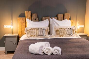 Just Texel Suites & Apartments