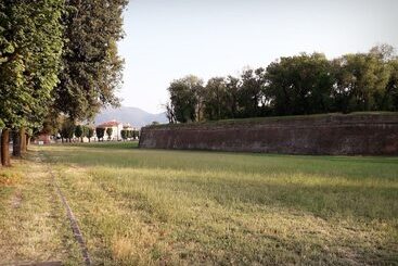 پانسیون Home Sweet Home Affittacamere   Lucca