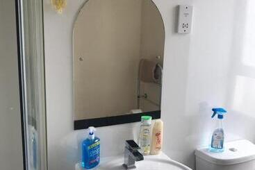 هاستل Prime Location Rooms In High Street