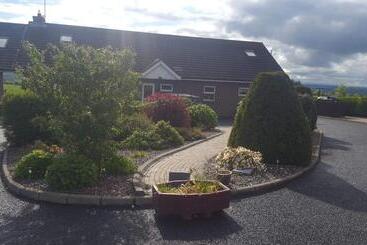 تختخواب و صبحانه Antrim Heights Bnb