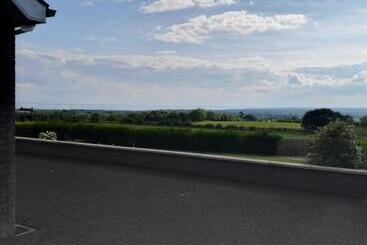 تختخواب و صبحانه Antrim Heights Bnb