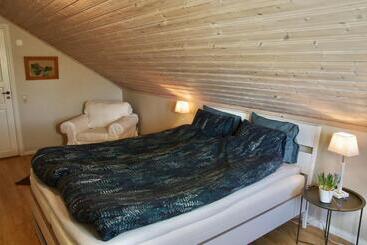 Hidingsta Gård B&b