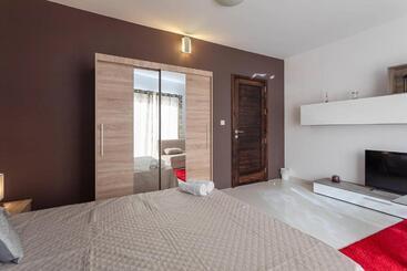 پانسیون Belvedere Airport Suites