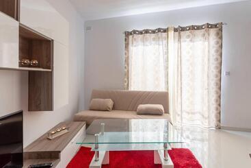 پانسیون Belvedere Airport Suites