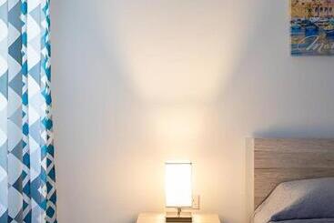 پانسیون Belvedere Airport Suites