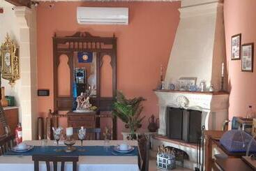 پانسیون Kikka B&b