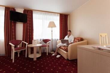 Amaks Premier Hotel