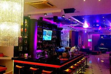 Bellos Hotel Apartments
