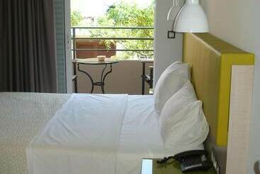 Elements Rooms And Apartments