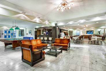 Elinotel Polis