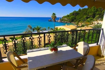 Glyfada Beach   Menigos Resort