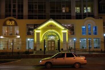 هتل Almaz