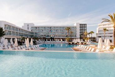 هتل Aluasoul Ibiza  Adults Only