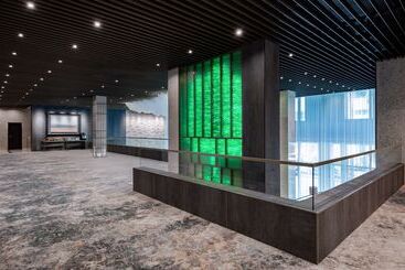 هتل Doubletree By Hilton  Novosibirsk