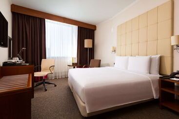 هتل Doubletree By Hilton  Novosibirsk