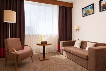 هتل Doubletree By Hilton  Novosibirsk